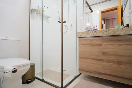 Casa à venda com 171m², 3 quartos e 2 vagasBanheiro da Suíte