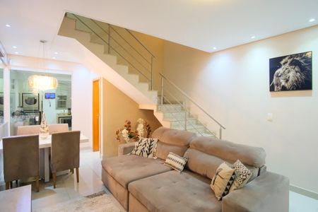 Casa à venda com 171m², 3 quartos e 2 vagasSala