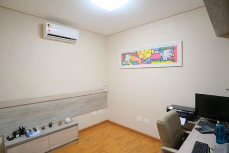 Casa à venda com 171m², 3 quartos e 2 vagasQuarto 2