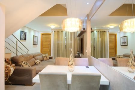 Casa à venda com 171m², 3 quartos e 2 vagasSala