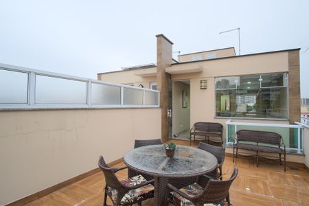 Casa à venda com 171m², 3 quartos e 2 vagasTerraço