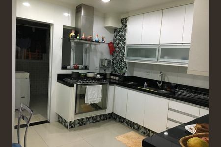 Apartamento à venda com 111m², 3 quartos e 2 vagas Apartamento à venda com 111m², 3 quartos e 2 vagasFoto 03