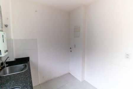 Apartamento para alugar com 42m², 2 quartos e 1 vaga Apartamento para alugar com 42m², 2 quartos e 1 vagaCozinha e Área de Serviço