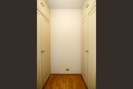 Apartamento para alugar com 95m², 2 quartos e 1 vagaCloset da Suíte