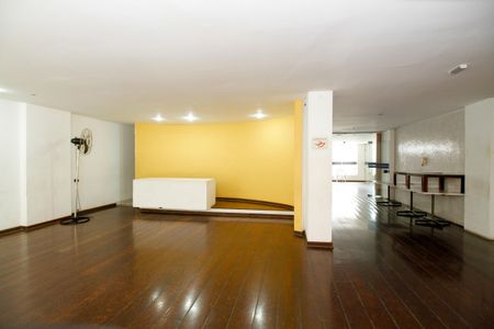Apartamento para alugar com 95m², 2 quartos e 1 vagaÁrea Comum - Salão de Festas