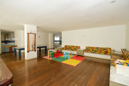 Apartamento para alugar com 95m², 2 quartos e 1 vagaÁrea Comum - Sala de Jogos e Brinquedoteca