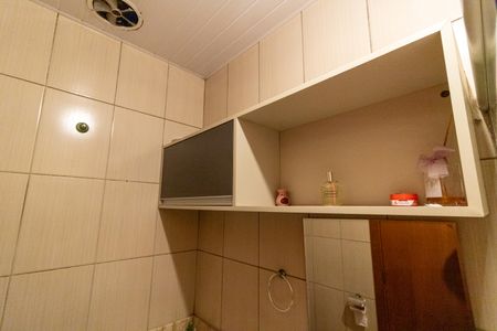 Casa à venda com 79m², 3 quartos e 2 vagas Casa à venda com 79m², 3 quartos e 2 vagasBanheiro