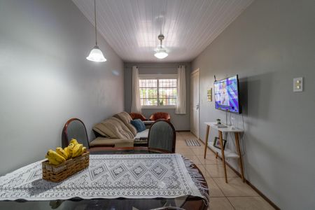Casa à venda com 79m², 3 quartos e 2 vagas Casa à venda com 79m², 3 quartos e 2 vagasSala