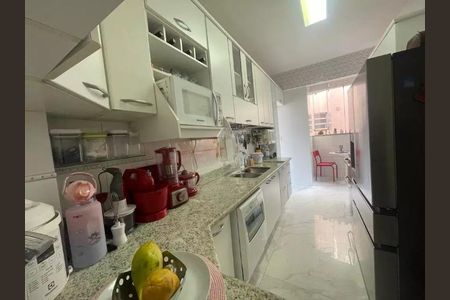 Apartamento à venda com 131m², 3 quartos e 1 vaga