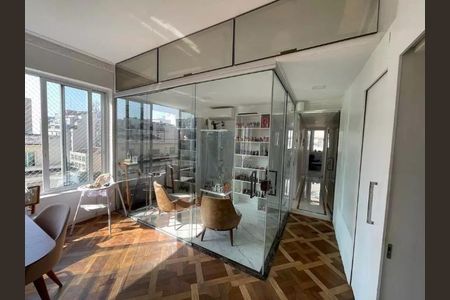 Apartamento à venda com 131m², 3 quartos e 1 vaga