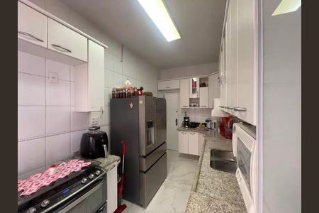Apartamento à venda com 131m², 3 quartos e 1 vaga