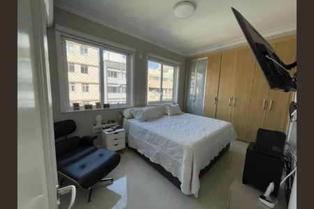 Apartamento à venda com 131m², 3 quartos e 1 vaga