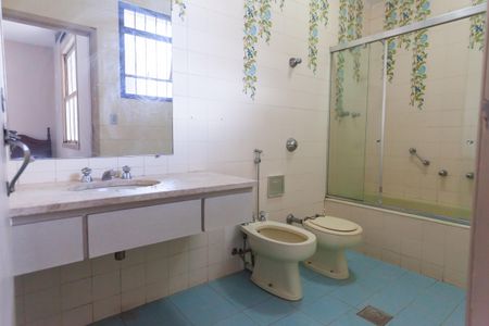 Casa à venda com 580m², 4 quartos e 3 vagasBanheiro da Suíte 3