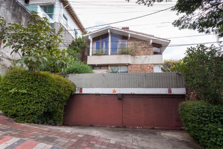 Casa à venda com 580m², 4 quartos e 3 vagasFachada