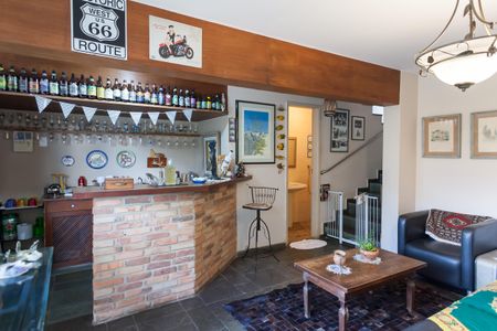 Casa à venda com 580m², 4 quartos e 3 vagasadega 