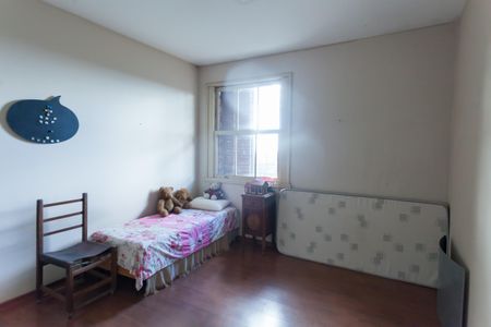 Casa à venda com 580m², 4 quartos e 3 vagasquarto 