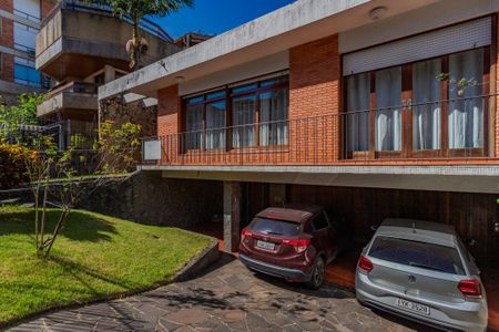 Casa à venda com 414m², 6 quartos e 6 vagasQuintal