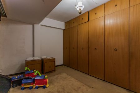 Casa à venda com 414m², 6 quartos e 6 vagasQuarto 4