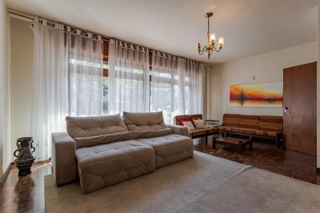 Casa à venda com 414m², 6 quartos e 6 vagasSala