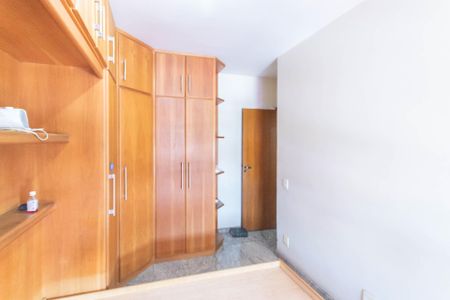 Apartamento à venda com 90m², 3 quartos e 1 vagaQuarto 2