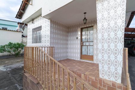 Casa à venda com 160m², 3 quartos e 6 vagasEntrada