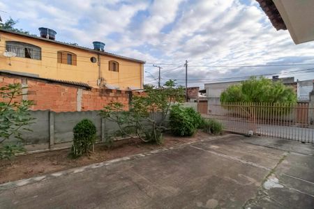 Casa à venda com 160m², 3 quartos e 6 vagasSala - Vista