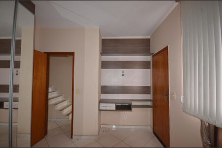 Apartamento para alugar com 190m², 2 quartos e 1 vagaQuarto 1