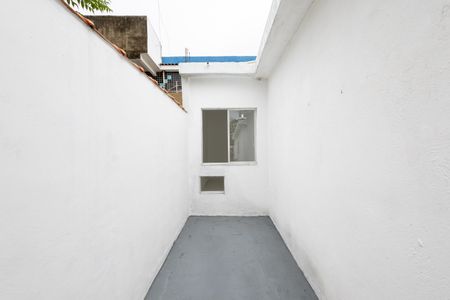 Casa para alugar com 60m², 2 quartos e sem vagaQuintal