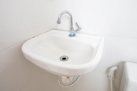 Casa para alugar com 60m², 2 quartos e sem vagaBanheiro