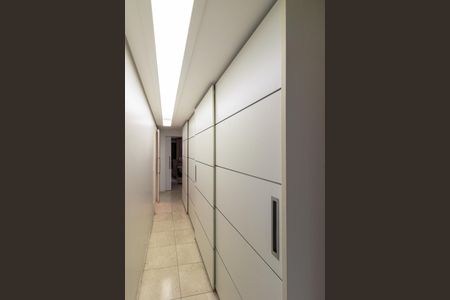Apartamento à venda com 216m², 4 quartos e 3 vagasCorredor