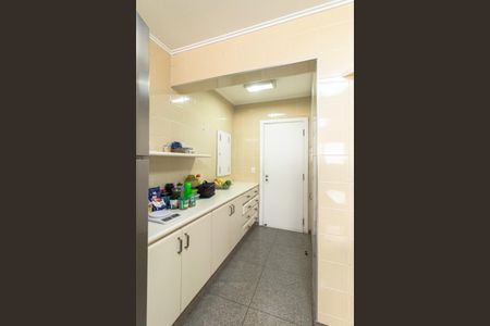 Apartamento à venda com 216m², 4 quartos e 3 vagasCozinha