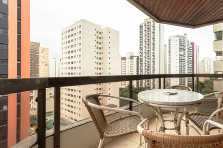 Apartamento à venda com 216m², 4 quartos e 3 vagasSacada Sala