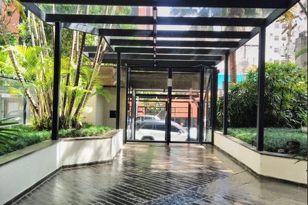 Apartamento à venda com 216m², 4 quartos e 3 vagasÁrea comum - Entrada