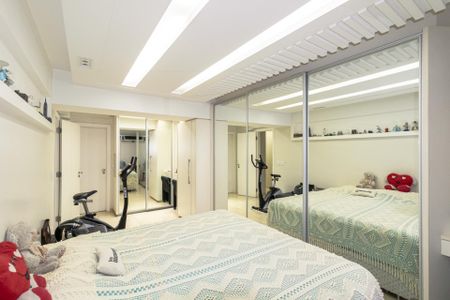 Apartamento à venda com 216m², 4 quartos e 3 vagasSuíte 1