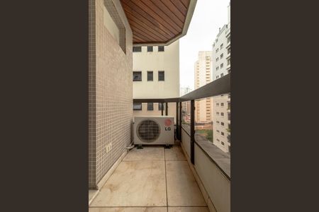 Apartamento à venda com 216m², 4 quartos e 3 vagasvaranda da Suíte 1