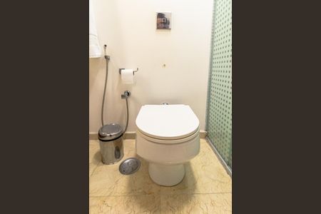 Apartamento à venda com 216m², 4 quartos e 3 vagasBanheiro da Suíte 3