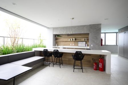 Apartamento à venda com 40m², 2 quartos e sem vagaÁrea comum