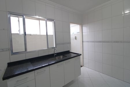 Casa de condomínio para alugar com 75m², 2 quartos e 2 vagasCozinha