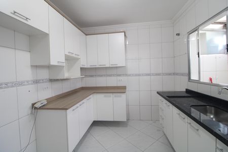 Casa de condomínio para alugar com 75m², 2 quartos e 2 vagasCozinha