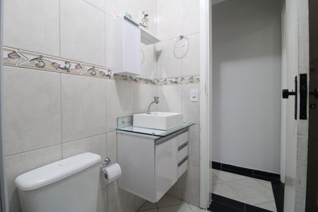 Casa de condomínio para alugar com 75m², 2 quartos e 2 vagasBanheiro