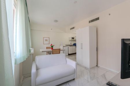 Studio à venda com 40m², 1 quarto e 1 vaga Studio à venda com 40m², 1 quarto e 1 vagaStudio