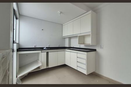 Apartamento à venda com 60m², 2 quartos e 1 vaga Apartamento à venda com 60m², 2 quartos e 1 vagaCozinha
