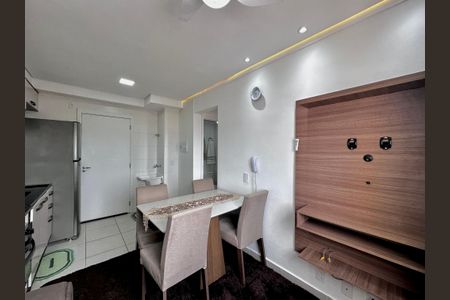 Apartamento para alugar com 32m², 2 quartos e 1 vaga Apartamento para alugar com 32m², 2 quartos e 1 vagaSala