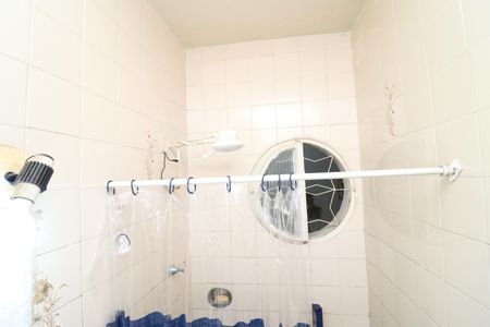 Casa à venda com 162m², 2 quartos e 1 vagaBanheiro Social