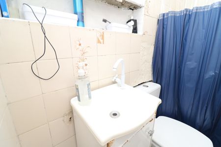 Casa à venda com 162m², 2 quartos e 1 vagaBanheiro Social