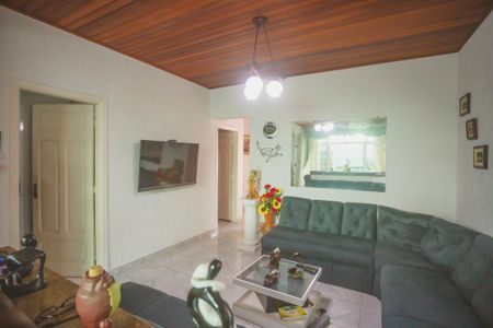 Casa à venda com 188m², 4 quartos e 2 vagas Casa à venda com 188m², 4 quartos e 2 vagasSala de Estar