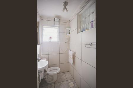 Casa à venda com 188m², 4 quartos e 2 vagas Casa à venda com 188m², 4 quartos e 2 vagasBanheiro 2