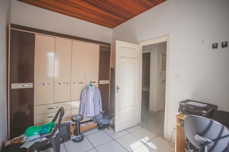 Casa à venda com 188m², 4 quartos e 2 vagas Casa à venda com 188m², 4 quartos e 2 vagasQuarto 3