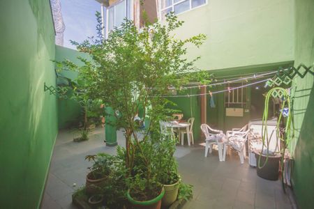 Casa à venda com 188m², 4 quartos e 2 vagas Casa à venda com 188m², 4 quartos e 2 vagasQuintal