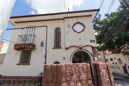 Casa para alugar com 192m², 5 quartos e 2 vagasFachada